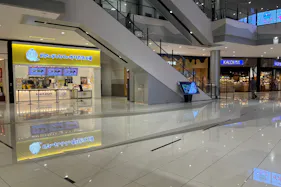 【イオンモール四條畷】1階 風のコート(大)