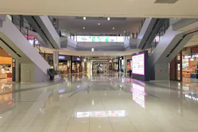 【イオンモール四條畷】1階 風のコート(大)