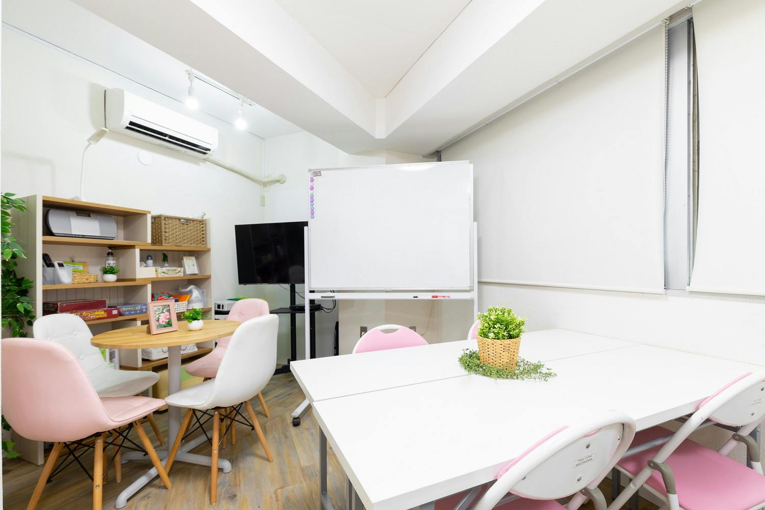 【桜川駅0分】オフサイトミーティングやワークショップに利用可能、コンパクトなイベントスペース