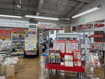 【フタバ図書TSUTAYA可部センター店】物販に最適な店舗入口前のイベントスペースの画像7