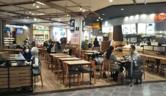 【イオン藤井寺ショッピングセンター】モール内広告 フードコートの画像