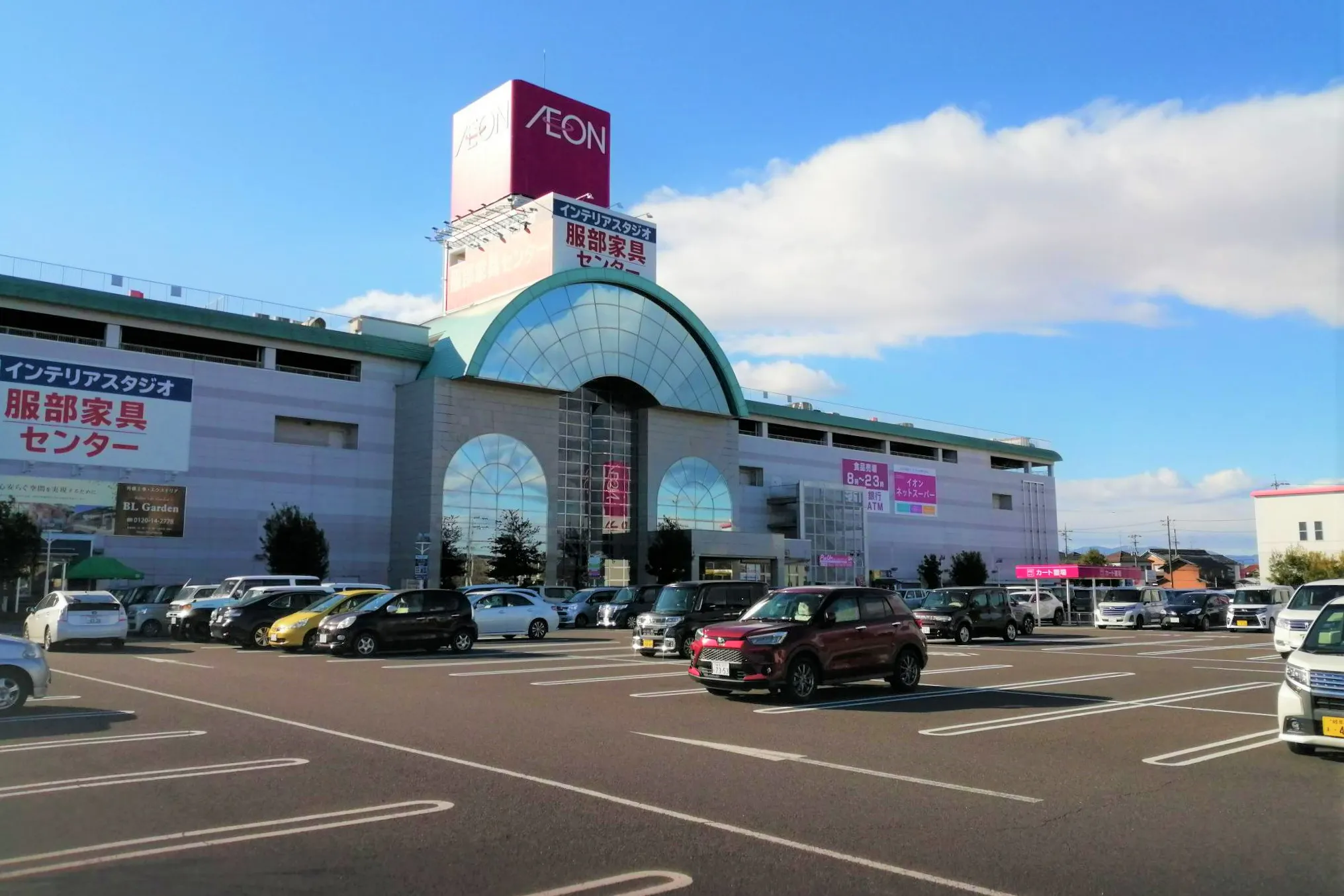 【イオン柳津店】各種プロモーションや物販のポップアップストアに最適な1F 西側エスカレーター横スペース