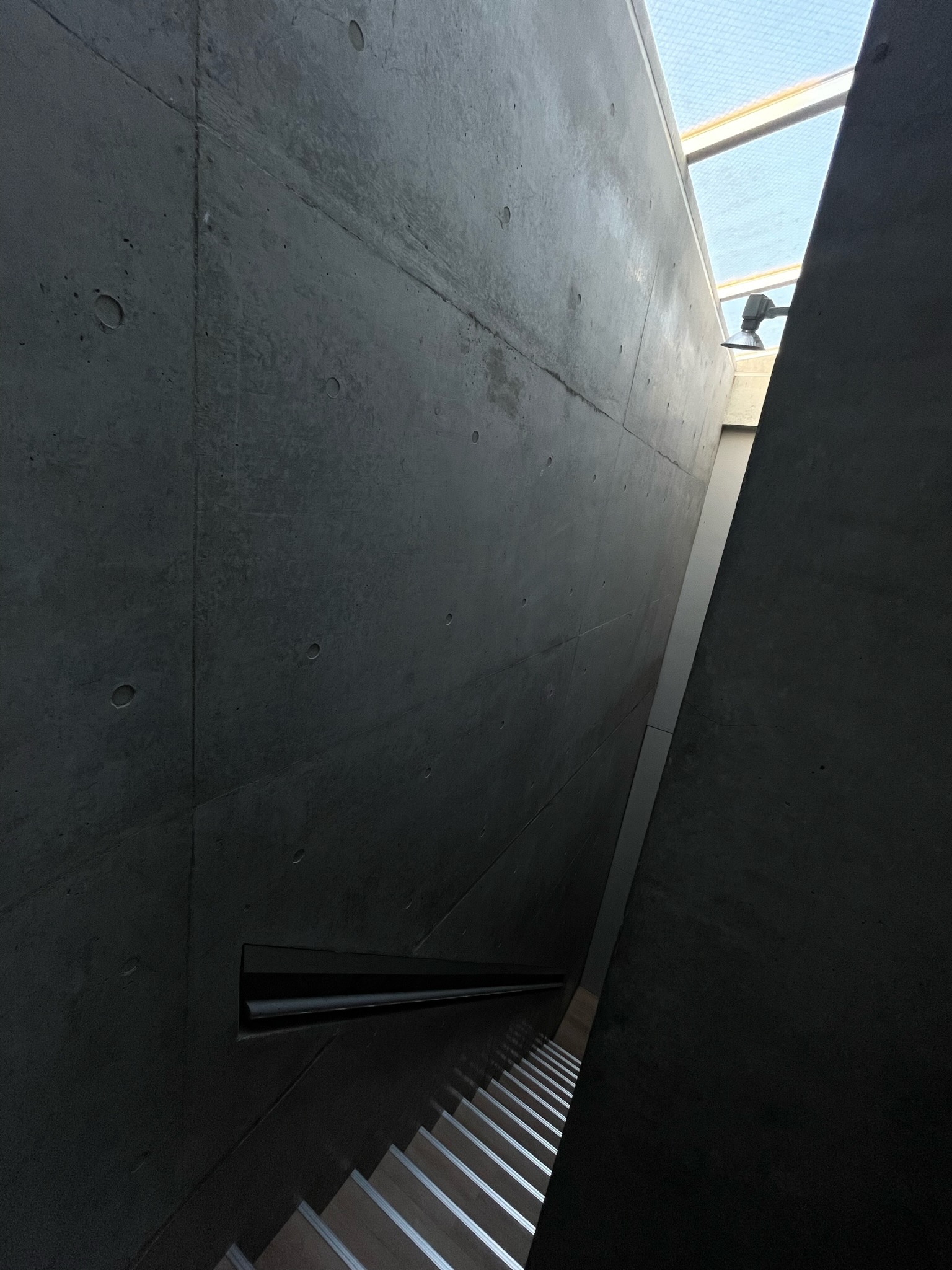 【東高円寺駅10分】アパレルやアートの展示会、撮影に最適なコンクリート打ちっぱなしのデザイナーズスペースの画像21