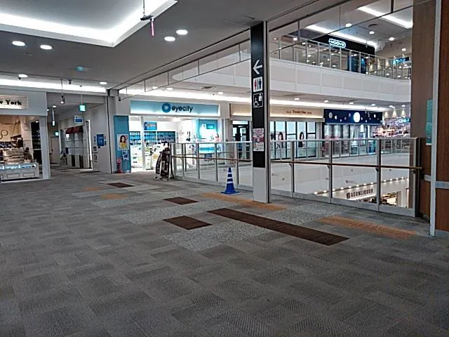 【イオンモール東久留米*】じぶんまくら前　ブリッジスペースの画像