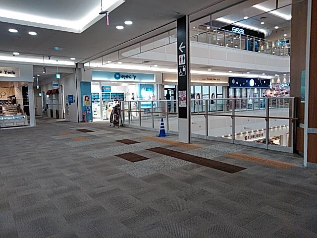 【イオンモール東久留米*】じぶんまくら前　ブリッジスペース