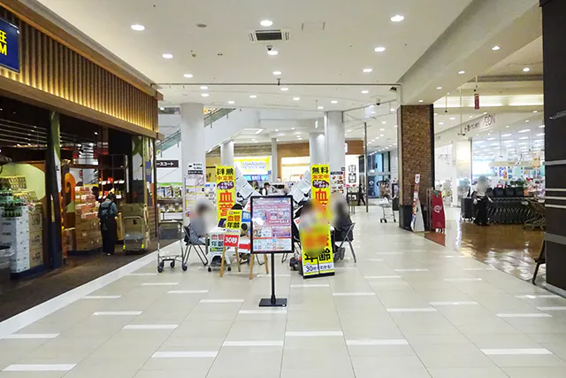 【イオンモール堺北花田】通路⑤ カルディコーヒー前