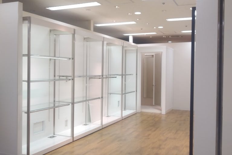 【東急百貨店たまプラーザ店】紳士服や生活雑貨などのポップアップストアに最適な3階エスカレーター正面の視認性の高いイベントスペースの画像8