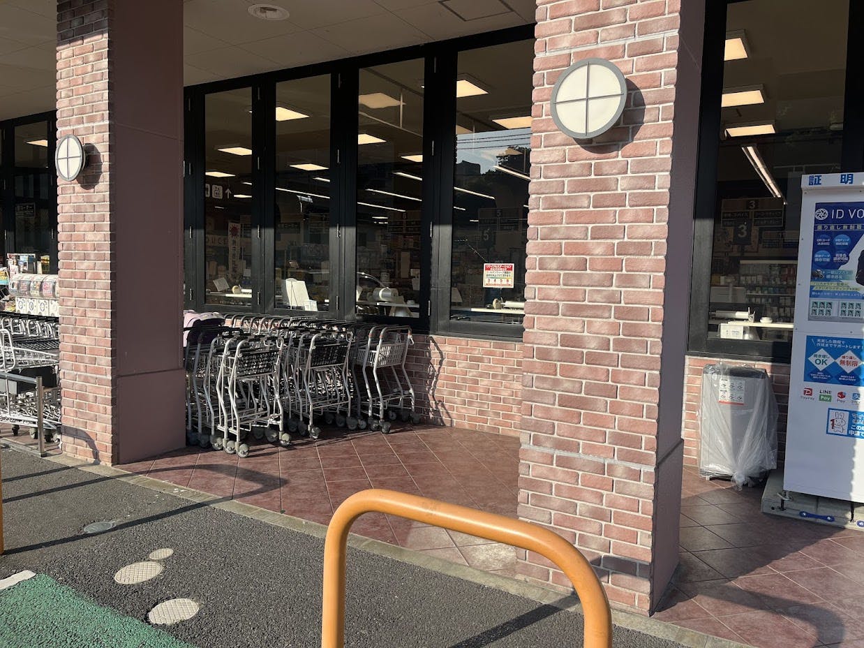 【フレスタ己斐上店】プロモーションイベントに利用可能な軒下スペースの画像