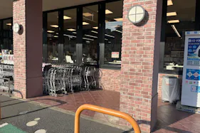 【フレスタ己斐上店】プロモーションイベントに利用可能な軒下スペース