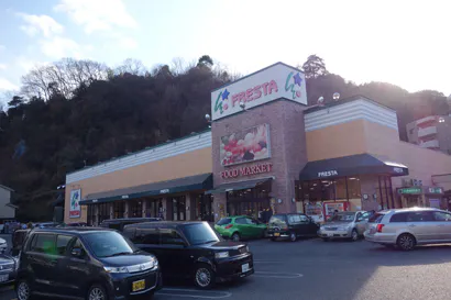【フレスタ己斐上店】プロモーションイベントに利用可能な軒下スペース