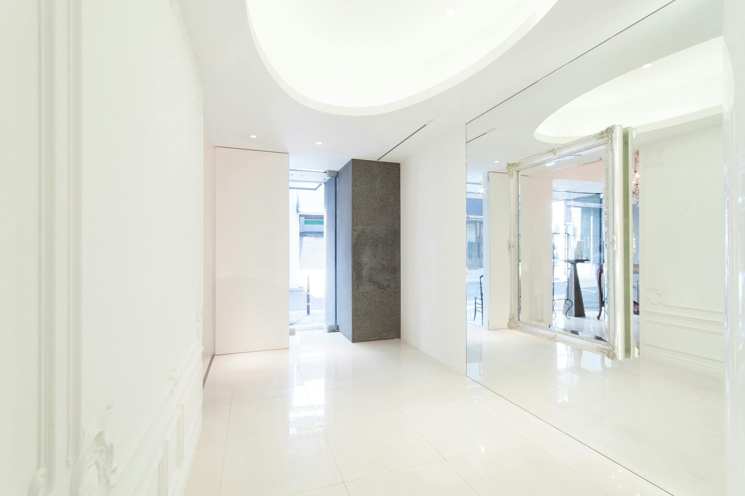 【心斎橋駅1分】ポップアップストアや個展に利用可能、路面セレクトショップ内のギャラリースペース