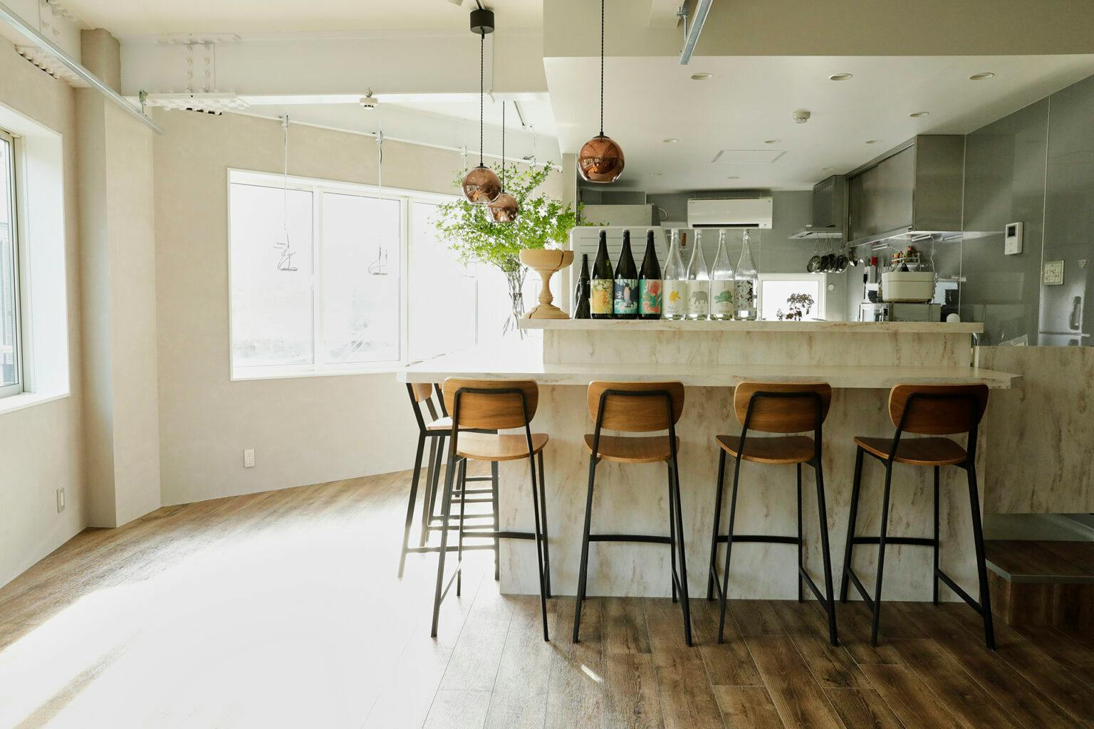 【駒場東大前駅8分】展示会やポップアップストアに適した吊り下げハンガーなど重機も充実したレンタルスペース