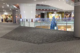 【イオンモール名古屋茶屋】2階中央ブリッジ