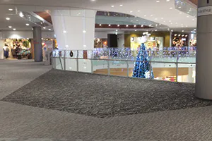 【イオンモール名古屋茶屋】2階中央ブリッジ