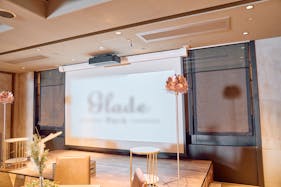 【渋谷駅1分】カフェやシアターを思わせる華やかな内装が魅力的な大型貸し切りレンタルスペース