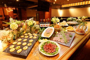 【渋谷駅1分】カフェやシアターを思わせる華やかな内装が魅力的な大型貸し切りレンタルスペース