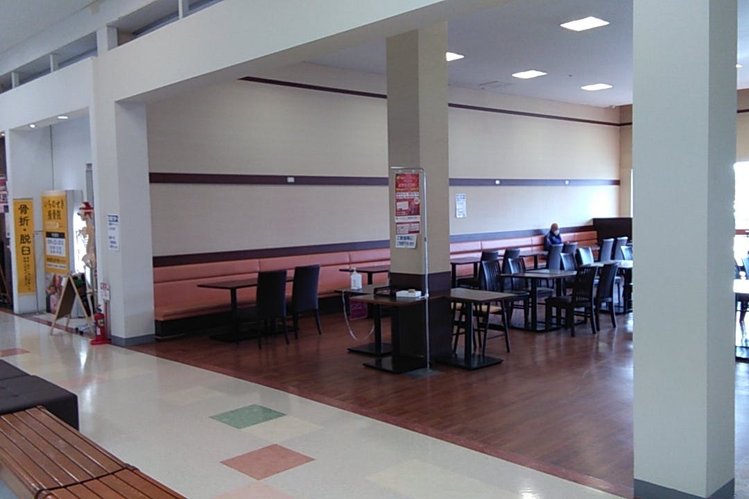 【イオンスーパーセンター一関店】物販やプロモーションに最適なスーパーセンター内のフードコートイベントスペース