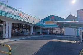 【Aコープ長島店】食物販や販促イベントに最適な右軒下スペース