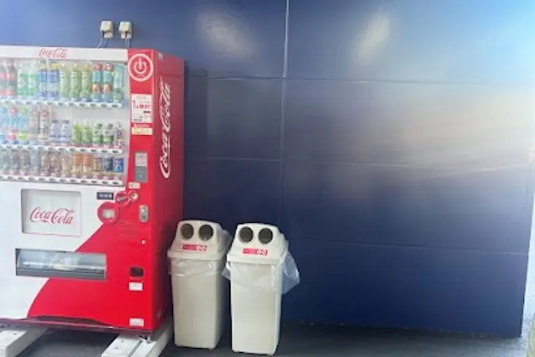 【スーパーセンタートライアル赤穂店】キッチンカー(調理営業)出店限定/屋外スペース右側の画像3