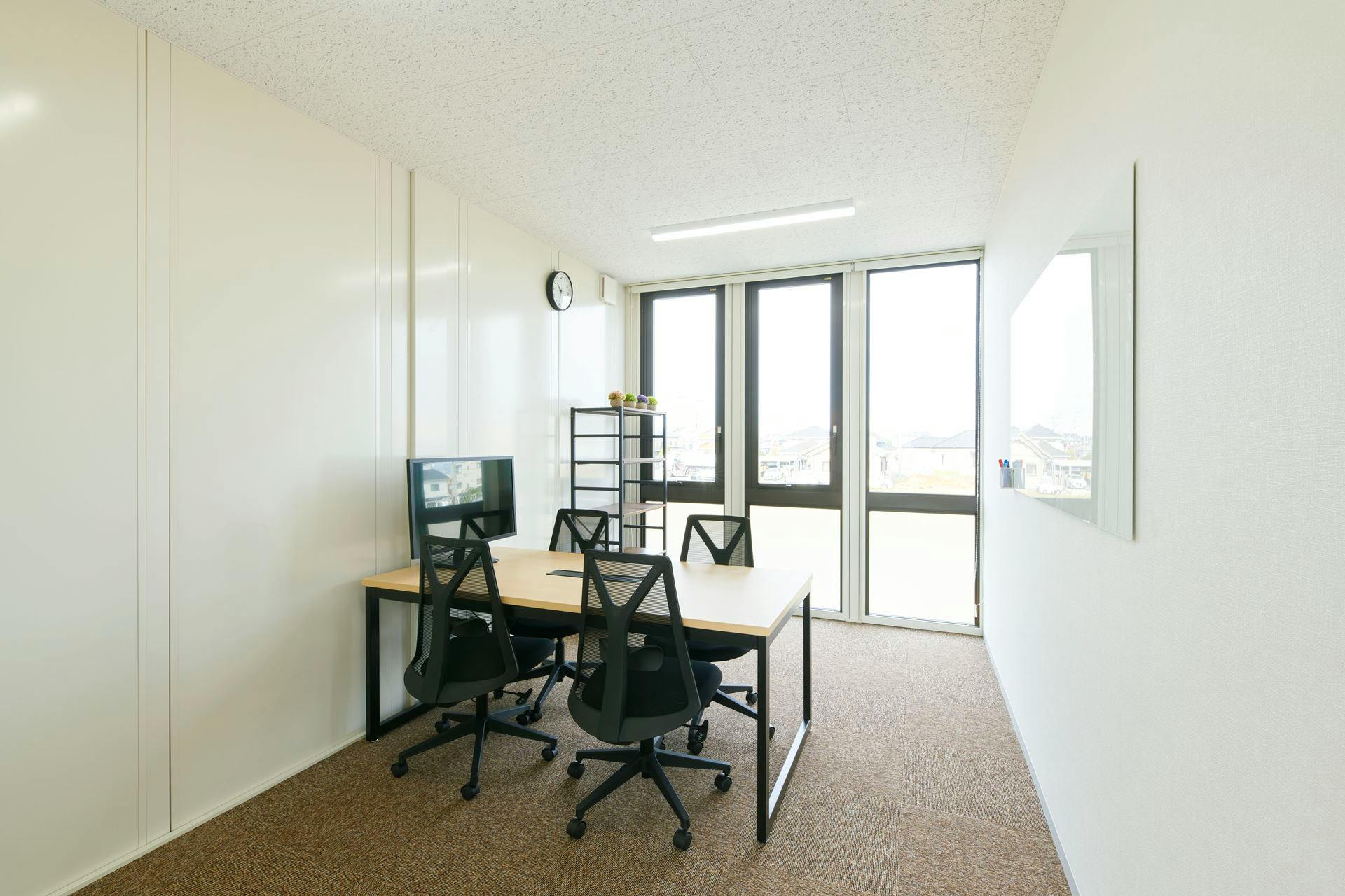 【千葉県木更津市】自主企画マルシェやワークショップに最適なお手頃価格のレンタルスペース「Work2」/敷地全体の貸切イベント開催も可能!