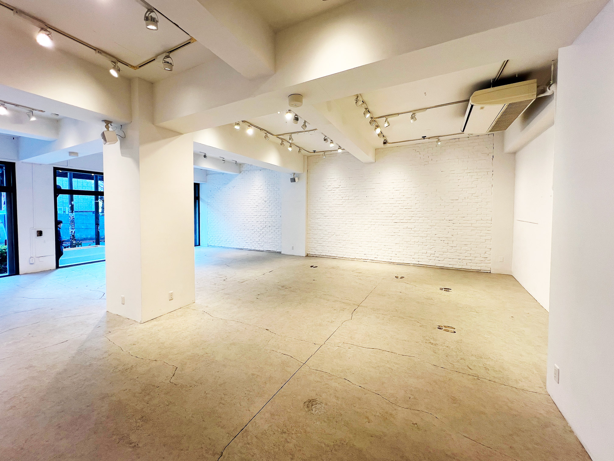 【渋谷駅8分】展示会、ポップアップ、ギャラリーに特化した裏渋谷エリアに位置するホワイトキューブ。無料什器豊富にご用意