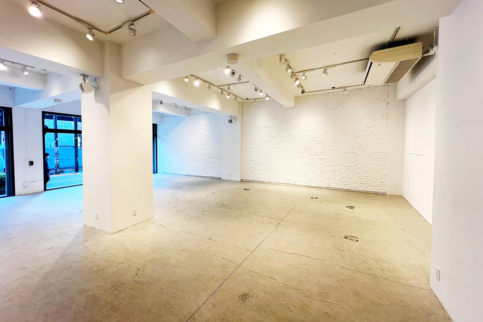 【渋谷駅8分】展示会、ポップアップ、ギャラリーに特化した裏渋谷エリアに位置するホワイトキューブ。無料什器豊富にご用意