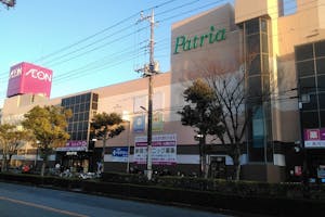 【イオンスタイルせんげん台】各種プロモーションや物販、食物販のポップアップストアに最適な1Fマック前の屋外イベントスペース