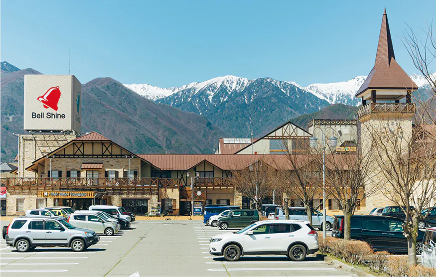 【ベルシャイン駒ヶ根店】キッチンカー出店に最適な店舗前屋外スペース