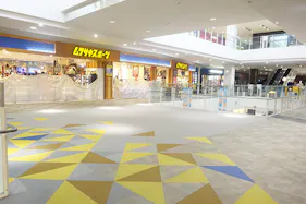 【イオンモール大和郡山】2階ムラサキスポーツ前