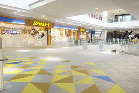 【イオンモール大和郡山】2階ムラサキスポーツ前