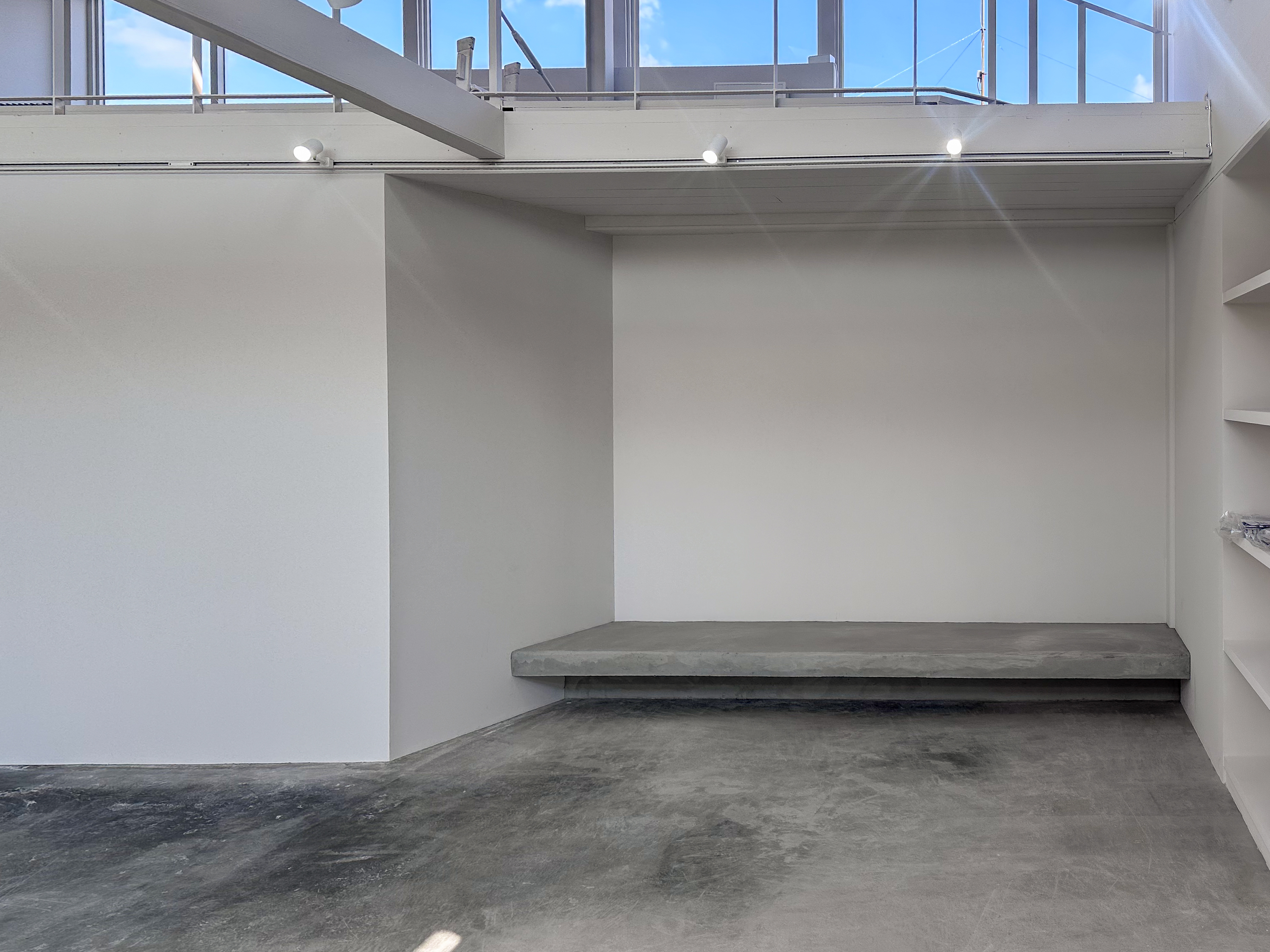 【新井薬師前駅2分】撮影や展示会に シンプルでモダンな空間のハウススタジオ（Bst）