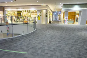 【イオンモールつくば】2FブリッジB(ジュエリーツツミ前)