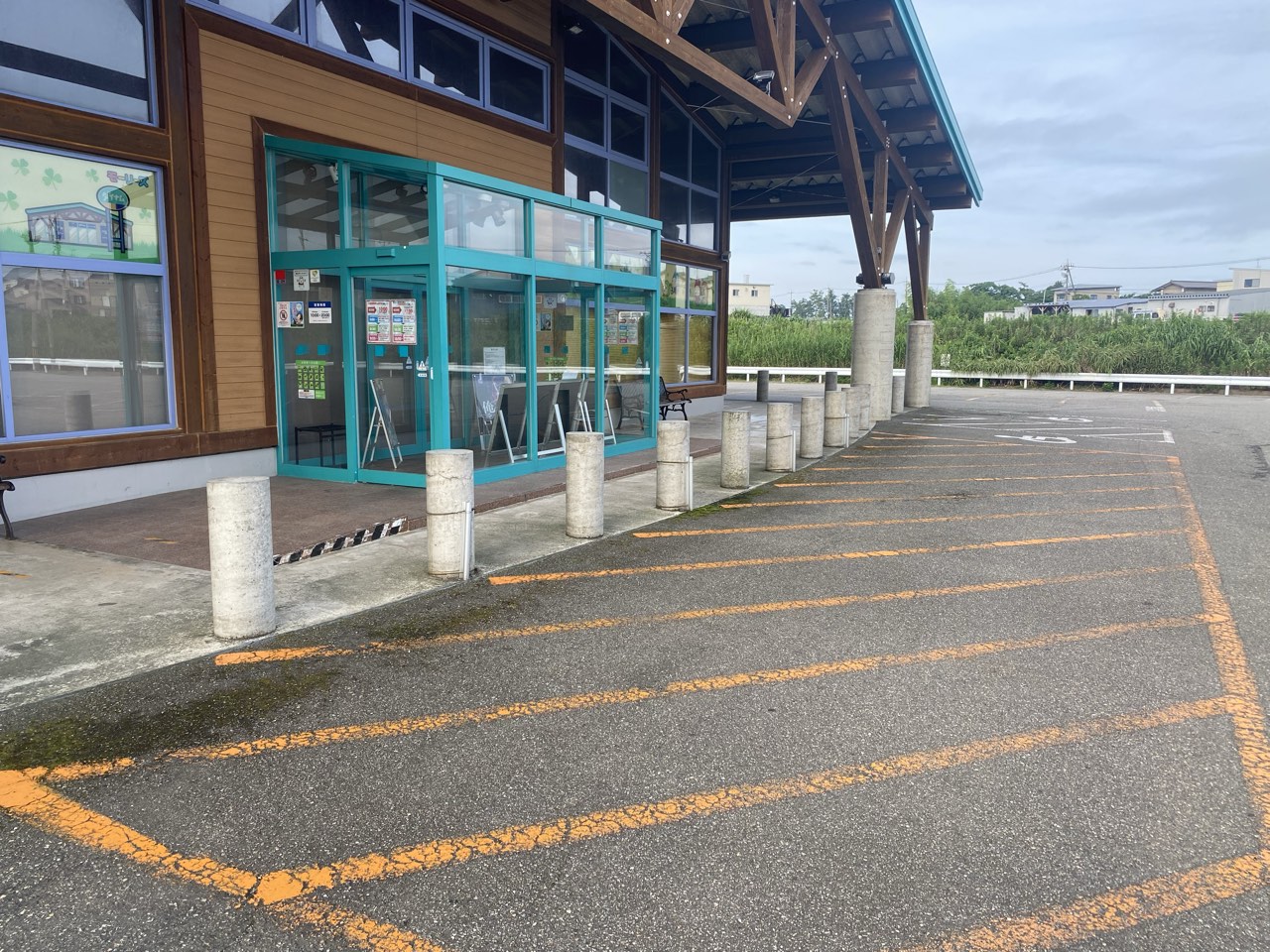 【ダイナム石川金沢専光寺店ゆったり館】キッチンカーでの出店に最適なアミューズメント施設の駐車場イベントスペースの画像6