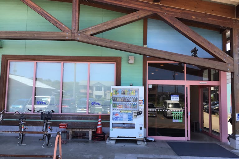 【ダイナム福井あわら店ゆったり館】キッチンカーでの出店に最適なアミューズメント施設のイベントスペースの画像6