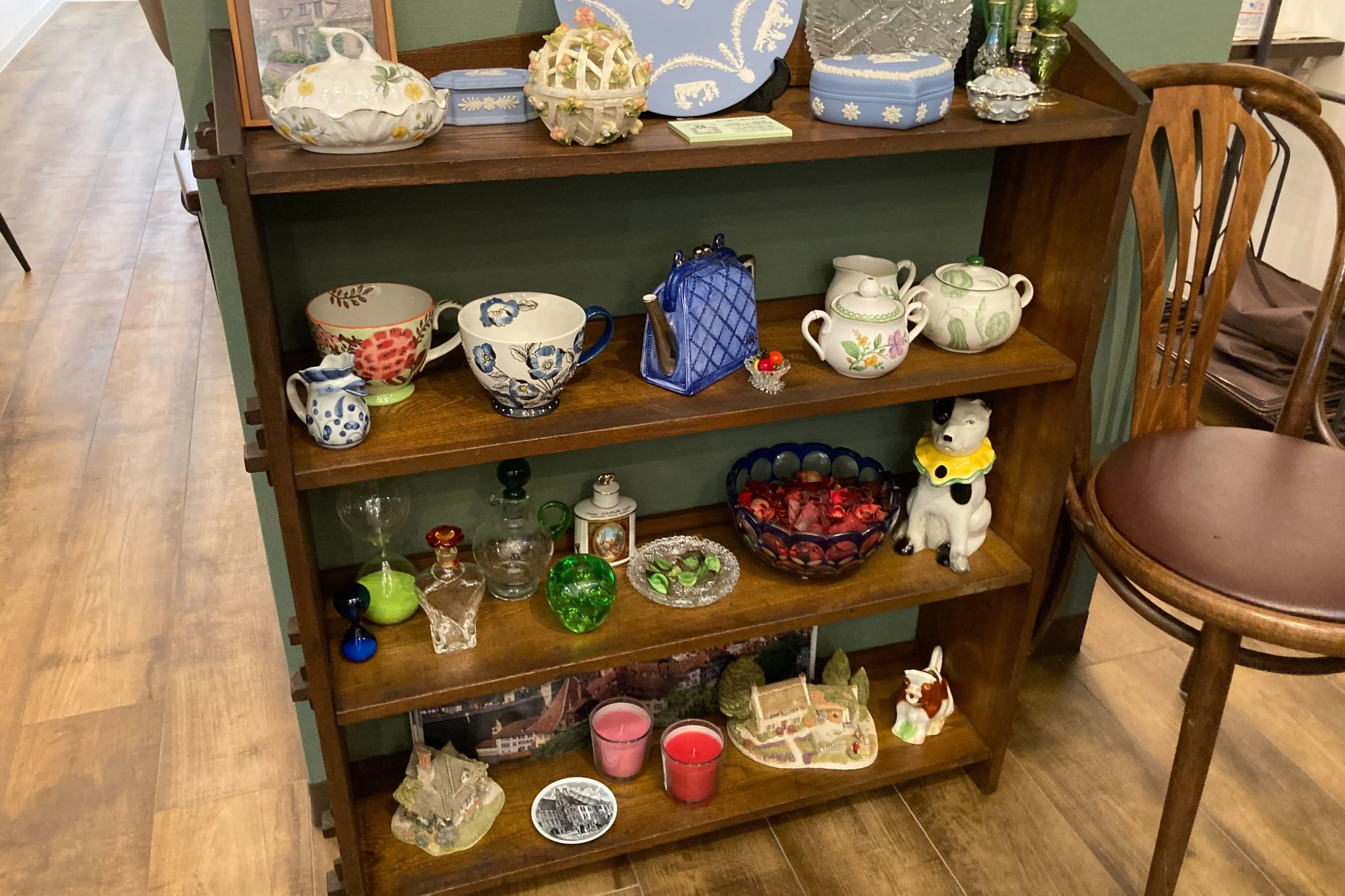 【高井戸駅6分】作品展示会や受注販売会に最適!高井戸の閑静な住宅街に位置したカフェ併設のギャラリースペース