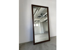 【天神駅4分/土日利用がお得です】アパレルの展示販売会やポップアップストアに最適な白壁・コンクリート調のイベントスペース