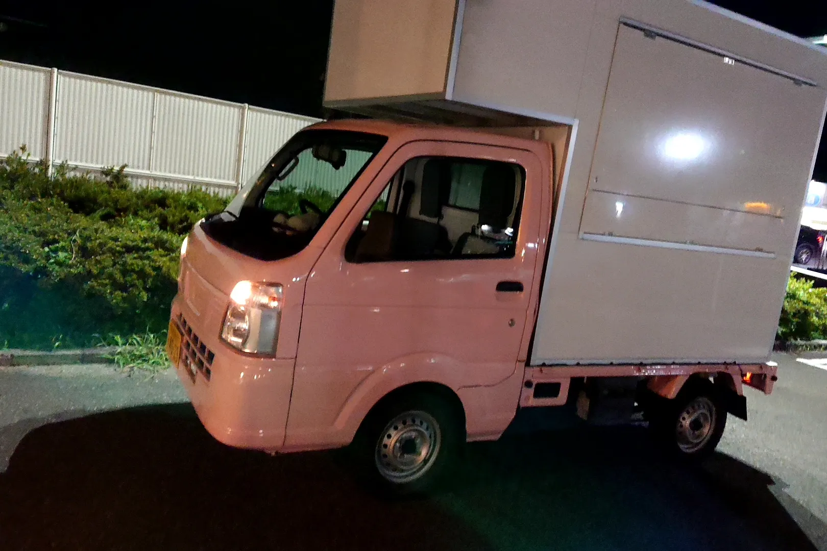 【ダイナム栃木日光大沢店ゆったり館】キッチンカーや各種プロモーションイベントに最適なアミューズメント施設のイベントスペース