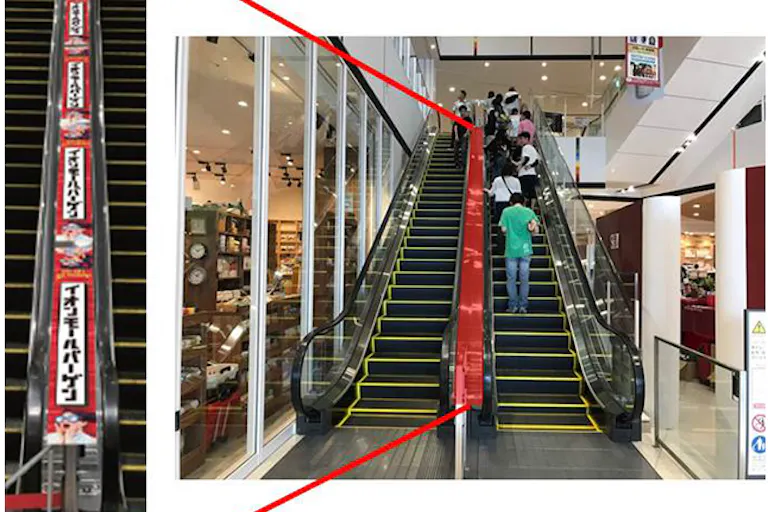 【イオンモール松本】モール内広告 エスカレーターの画像1