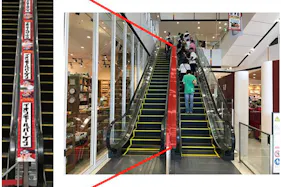 【イオンモール松本】モール内広告 エスカレーター