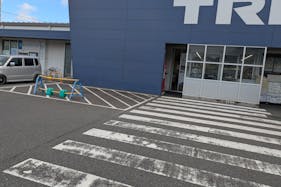 【スーパーセンタートライアル門司片上海岸店】キッチンカー出店が可能な屋外スペース