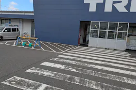 【スーパーセンタートライアル門司片上海岸店】キッチンカー出店が可能な屋外スペース