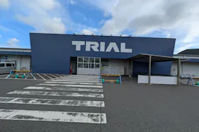 【スーパーセンタートライアル門司片上海岸店】キッチンカー出店が可能な屋外スペース