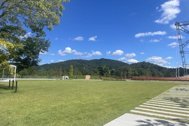 【ダムパークいばきた】キッチンカーに適したさくら広場にある屋外スペース③の画像2