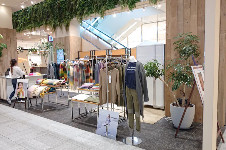 【アミュプラザおおいた】ファッション関係の雑貨や、アパレル商品の物販催事に適したコンパクトなイベントスペース1F イーストガーデンの画像2