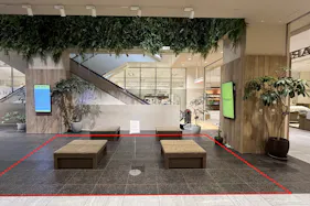 【アミュプラザおおいた】ファッション関係の雑貨や、アパレル商品の物販催事に適したコンパクトなイベントスペース1F イーストガーデン