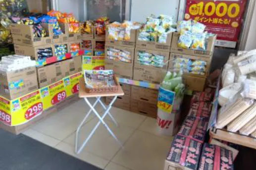 【西友 葛飾新宿店】風除室 ポップアップストア(物販、食物販)やプロモーション用途に最適なスーパー店内催事イベントスペース