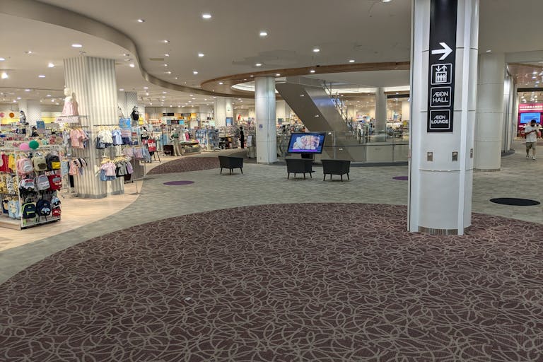 【イオンモール新小松】3F イオンスタイル前スペースの画像1