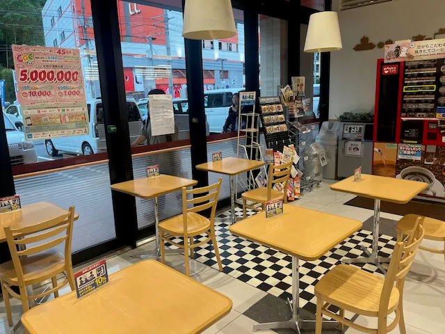 【フレスタ相田店】プロモーションイベントに最適な店内イートインコーナー