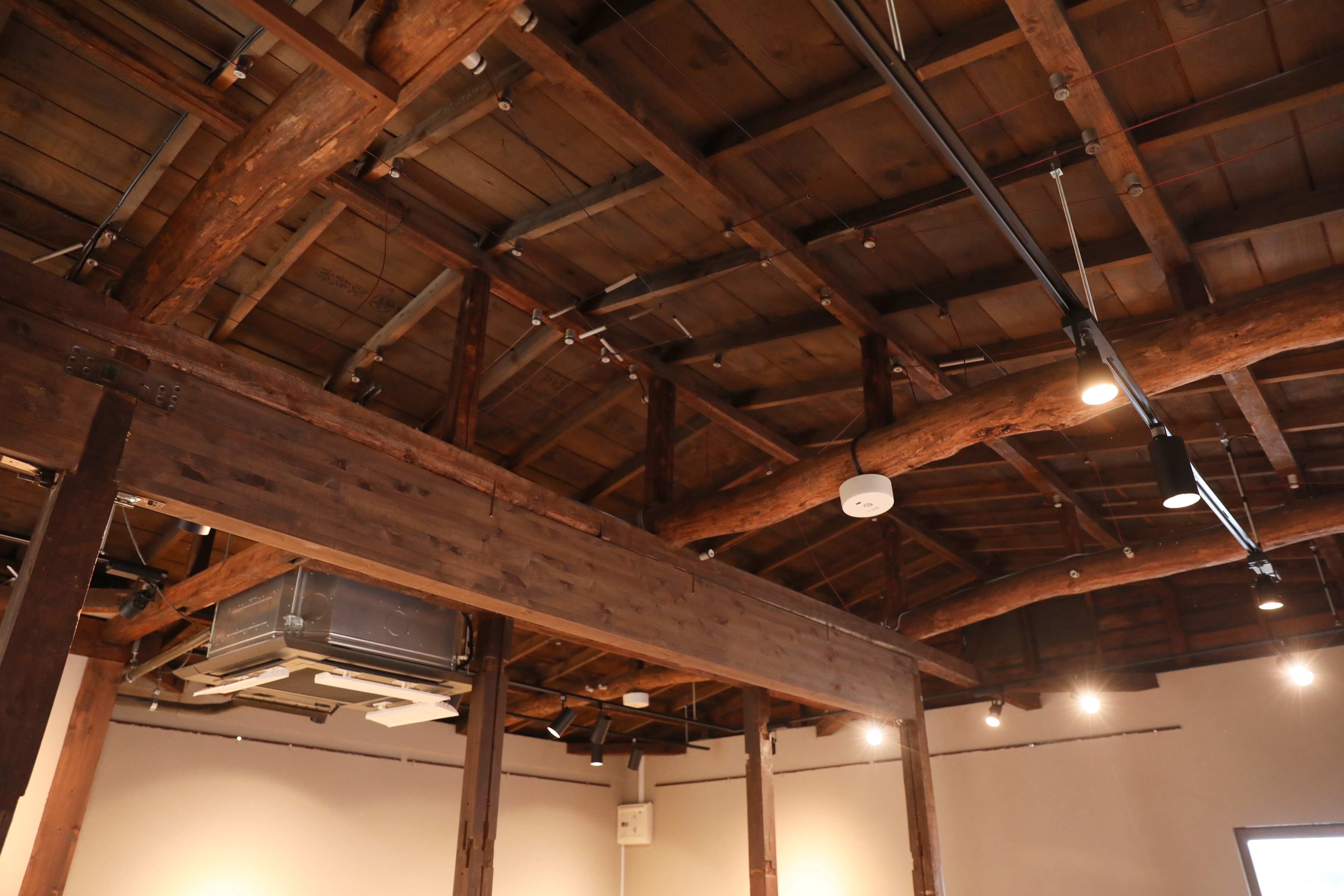 梁とダクトレール1