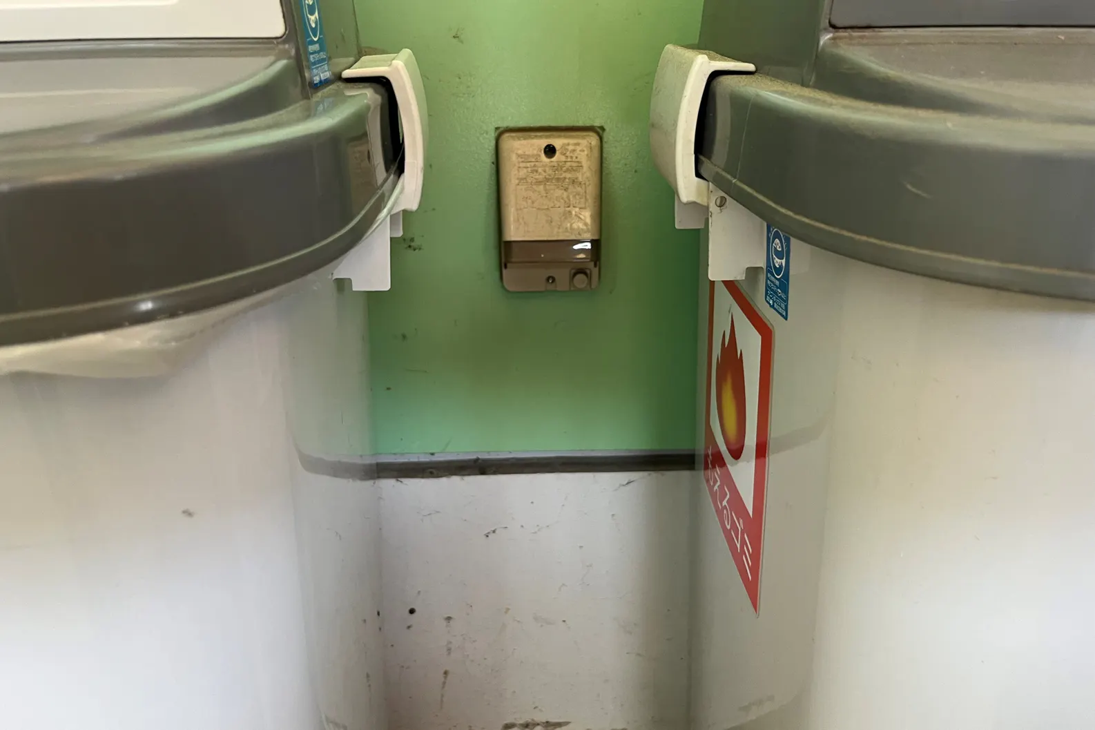 【ダイナム北海道岩見沢南店ゆったり館】キッチンカーやプロモーションイベントの開催に最適なアミューズメント施設のイベントスペース(出入口横)